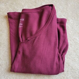 American Eagle Long Sleeve